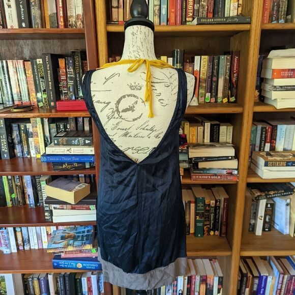Tufi duek silk slip dress open back sz m euc black tan and yellow - Picture 5 of 5